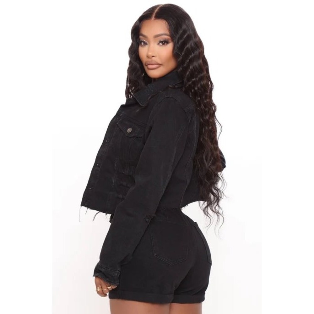 (CL) Fashion Nova Black Distressed Cropped Denim Jacket Raw Hem IB9203 Large